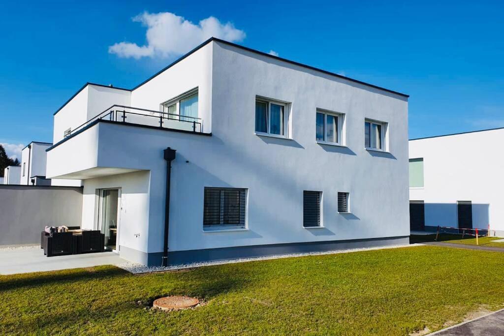 Leon Apartment Neu! Gemuetlichkeit An Erster Stelle Linz Extérieur photo